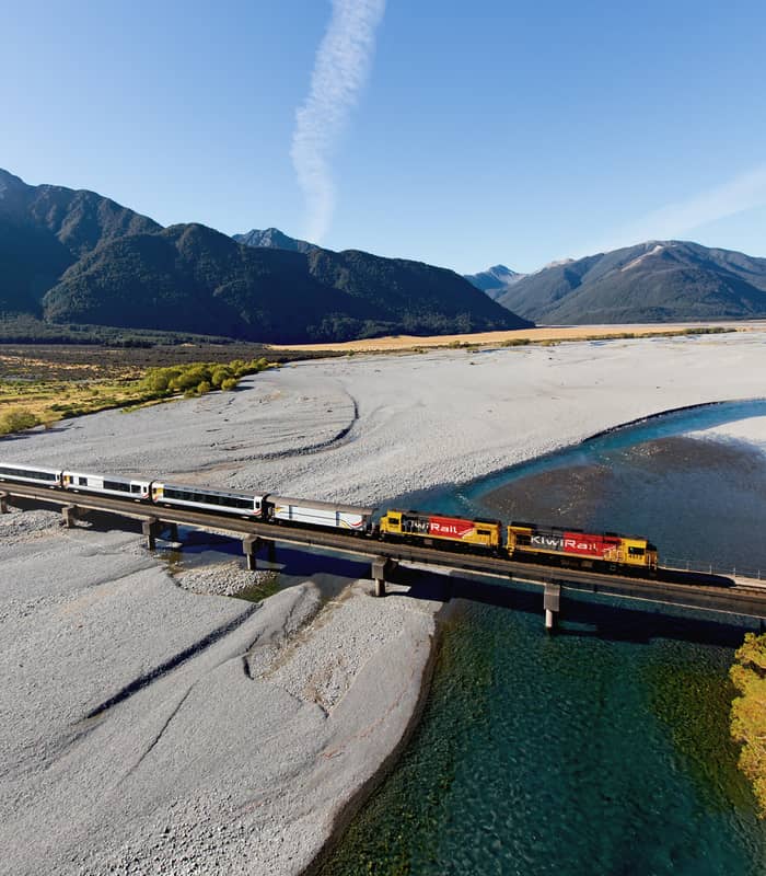 183835-tranzalpine-crossing-the-waimakariri-river.png