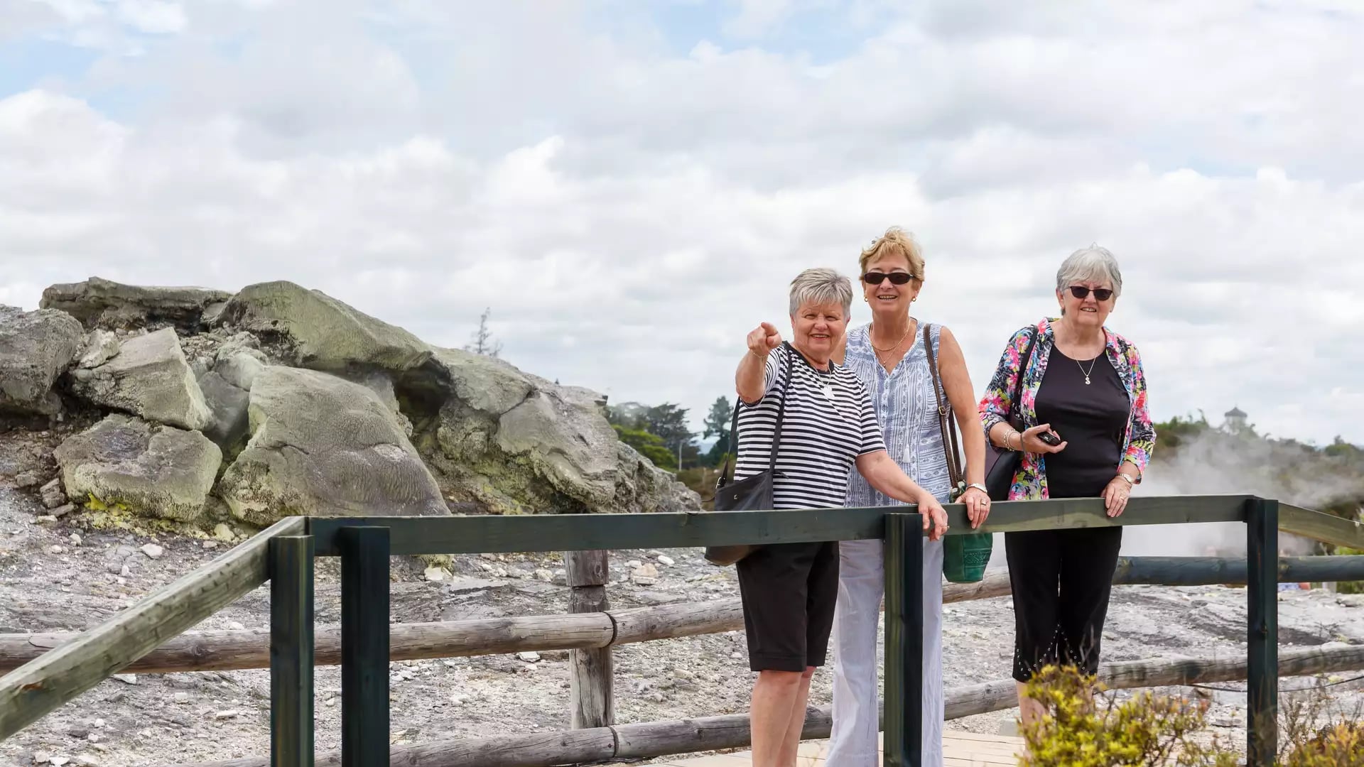 Geothermal Wonders Walk, Te Puia.jpg